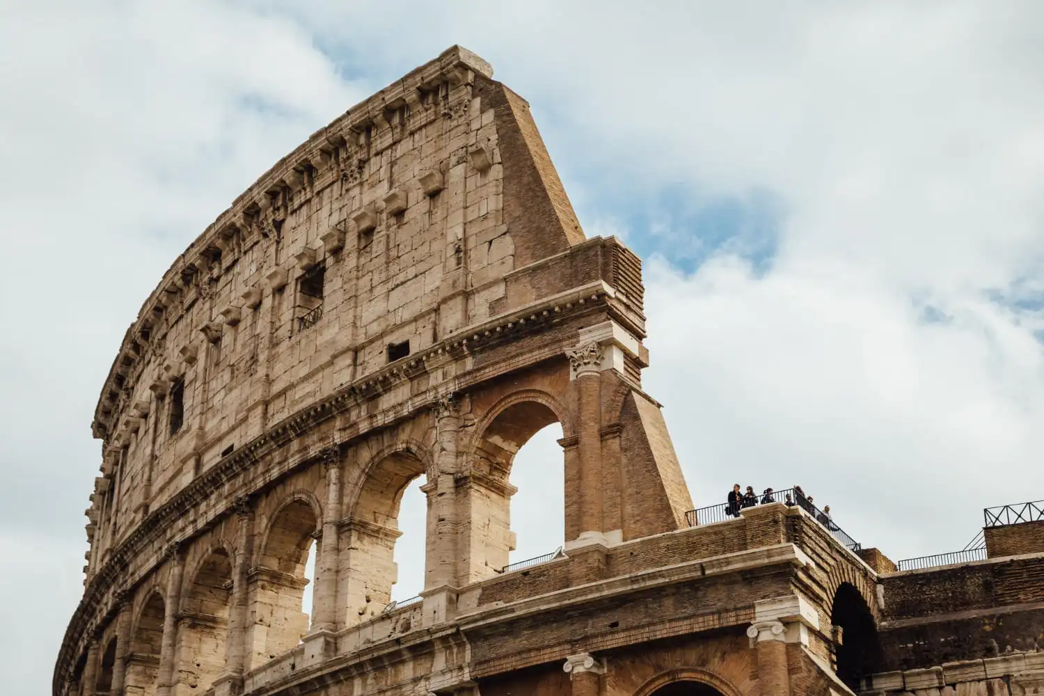 4 Zile Magice în Roma – Descoperă Cele Mai Frumoase Atracții și Secrete Fascinante ale Orașului Etern